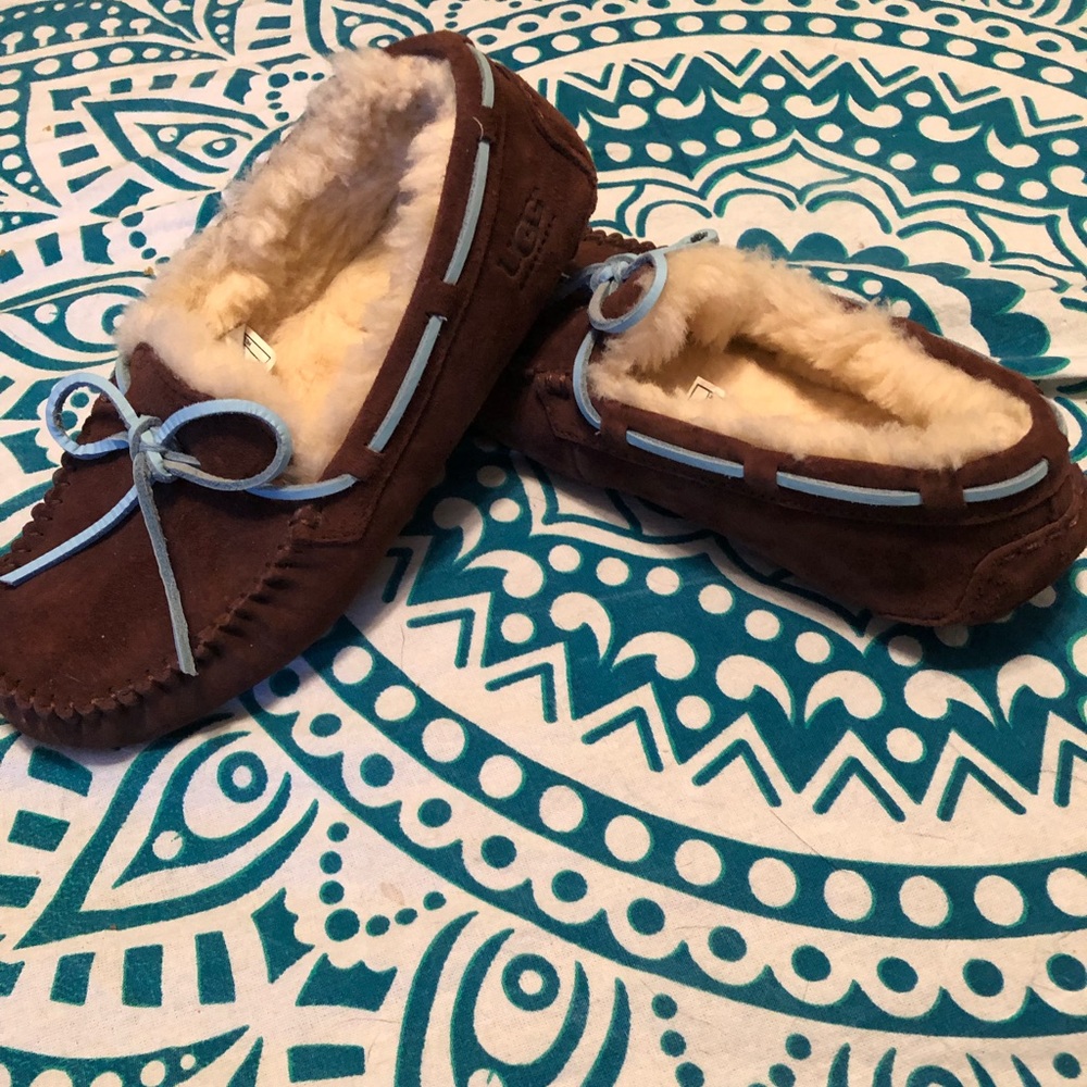 EUC UGG slippers